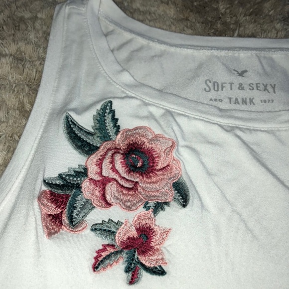 Tank top bundle - Picture 2 of 5